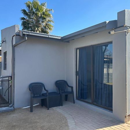 Villa La Sola B&B And Self-Catering Boksburg Buitenkant foto