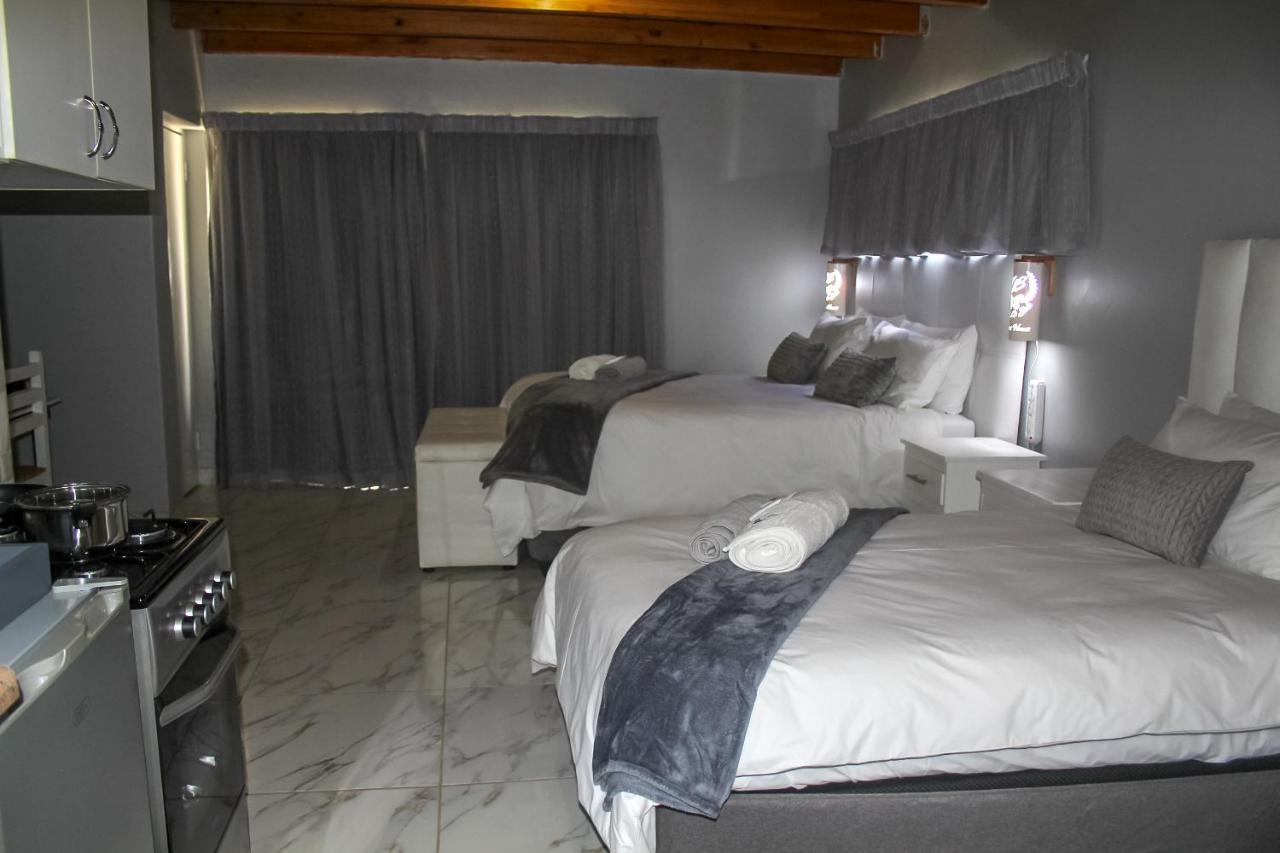 Villa La Sola B&B And Self-Catering Boksburg Buitenkant foto