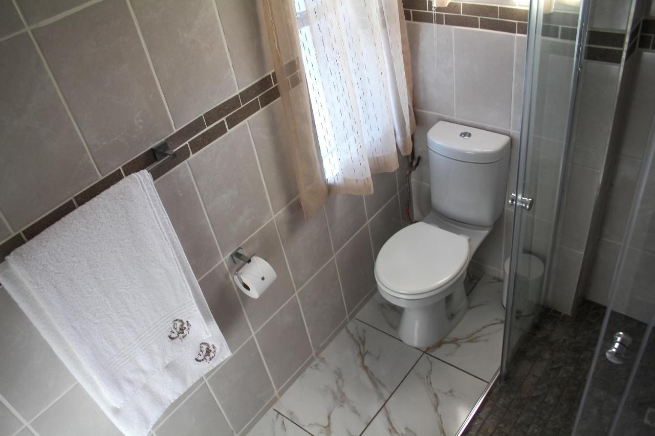 Villa La Sola B&B And Self-Catering Boksburg Buitenkant foto